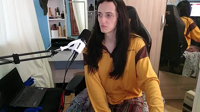 MemiKouki online show from 03-19-25, 04:45