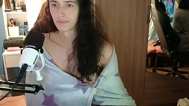 MemiKouki online show from 11-21-25, 05:44