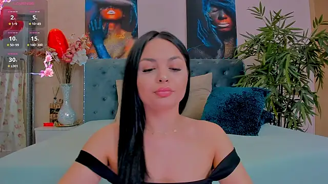 Snapshot of MichelleReys chatting on 03-18-25, 02:04 MichelleReys online show from 03-18-25, 02:04