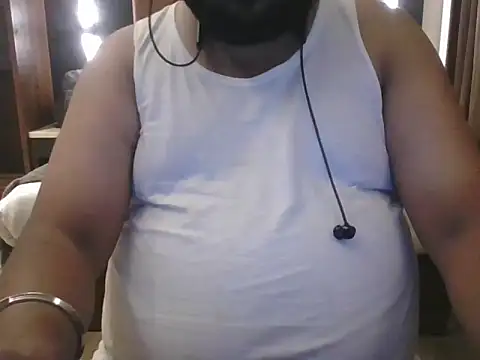 Hunk-Hand6 online show from 10-12-25, 03:00