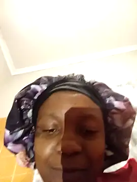 mloghyfsa online show from 12-17-25, 02:17