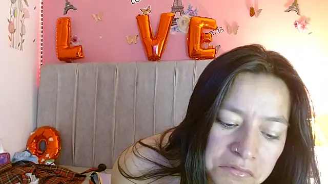 Snapshot of monickhot303av chatting on 02-28-25, 09:47 monickhot303av online show from 02-28-25, 09:47