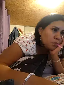 Snapshot of KasiaVenus_ chatting on 12-02-24, 03:37 KasiaVenus online show from 12-02-24, 03:37