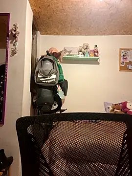 Snapshot of KasiaVenus_ chatting on 10-30-25, 03:52 KasiaVenus online show from 10-30-25, 03:52