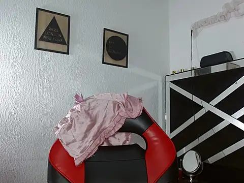 elizabeth mature23 online show from 04-14-26, 01:06