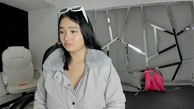 Catherinee69 x online show from 10-13-25, 04:45