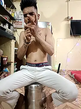 saggy1218 online show from 12-16-25, 09:42