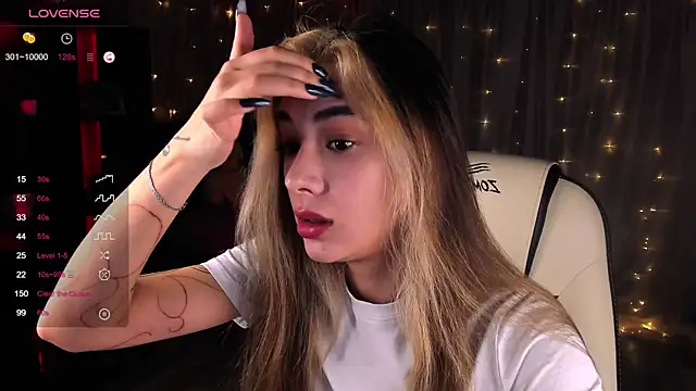 Snapshot of DarlaLike chatting on 01-24-25, 04:48 DarlaLike online show from 01-24-25, 04:48