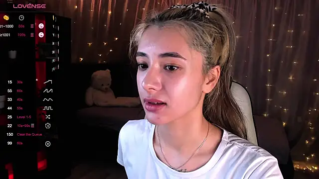 Snapshot of DarlaLike chatting on 02-12-25, 05:15 DarlaLike online show from 02-12-25, 05:15