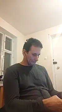 Snapshot of Viause_Kentauelle chatting on 02-08-25, 11:02 Viause Kentauelle online show from 02-08-25, 11:02