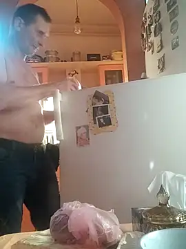 Snapshot of Viause_Kentauelle chatting on 02-14-25, 10:28 Viause Kentauelle online show from 02-14-25, 10:28