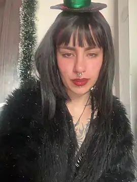 Snapshot of _Artemisa_X chatting on 12-24-24, 05:23 Artemisa X online show from 12-24-24, 05:23