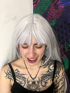 Snapshot of _Artemisa_X chatting on 09-21-25, 11:28 Artemisa X online show from 09-21-25, 11:28