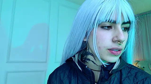 Snapshot of _Artemisa_X chatting on 10-17-25, 01:14 Artemisa X online show from 10-17-25, 01:14