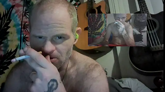 Snapshot of jaxx12369 chatting on 02-15-25, 12:01 jaxx12369 online show from 02-15-25, 12:01