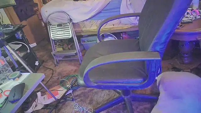 Snapshot of jaxx12369 chatting on 02-24-25, 01:10 jaxx12369 online show from 02-24-25, 01:10