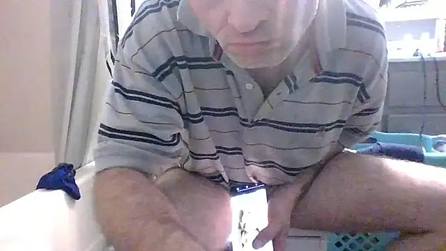 Snapshot of jaxx12369 chatting on 11-17-25, 06:19 jaxx12369 online show from 11-17-25, 06:19