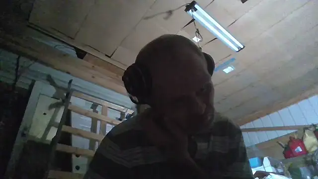 Snapshot of jaxx12369 chatting on 11-26-25, 05:30 jaxx12369 online show from 11-26-25, 05:30