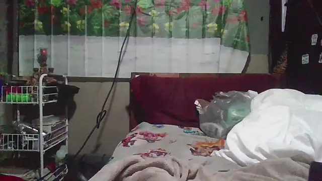 jaxx12369 online show from 04-18-26, 03:43