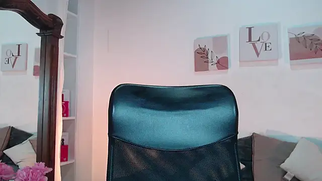 madisex s online show from 09-18-25, 01:46