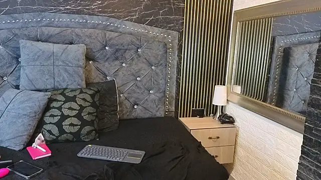 charlotte  G online show from 01-31-26, 07:11