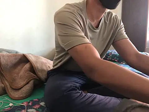 Zeuhorny online show from 03-13-25, 09:32