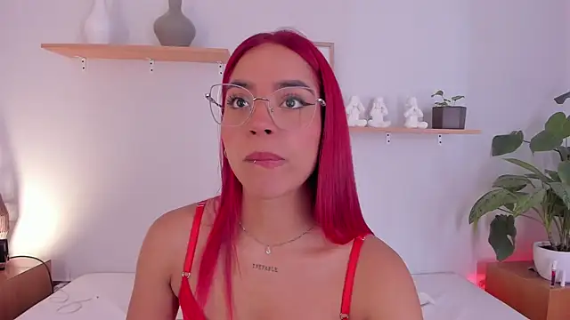 Snapshot of Scarlett_Morgan_ chatting on 03-01-25, 08:10 Scarlett Morgan online show from 03-01-25, 08:10