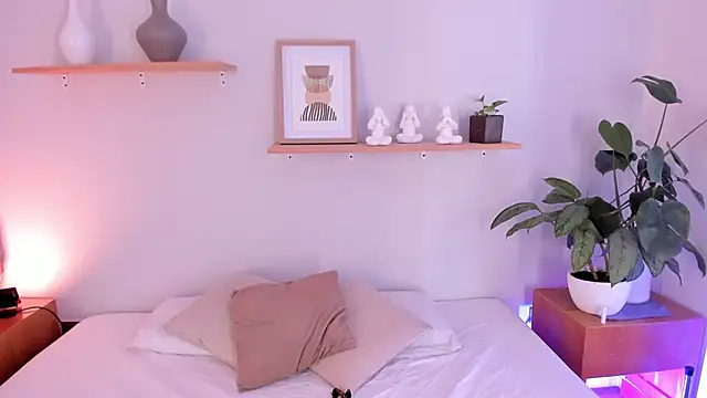 Snapshot of Scarlett_Morgan_ chatting on 03-11-25, 07:47 Scarlett Morgan online show from 03-11-25, 07:47