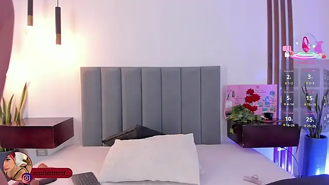 Snapshot of Scarlett_Morgan_ chatting on 10-21-25, 07:47 Scarlett Morgan online show from 10-21-25, 07:47