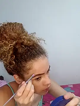 Snapshot of Zamu_1992 chatting on 01-13-25, 06:06 Zamu 1992 online show from 01-13-25, 06:06