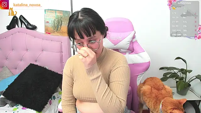 Snapshot of Katalina_novoa chatting on 05-22-26, 02:51 Katalina novoa online show from 05-22-26, 02:51