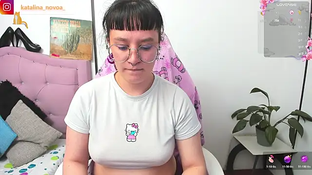 Snapshot of Katalina_novoa chatting on 05-31-26, 02:09 Katalina novoa online show from 05-31-26, 02:09