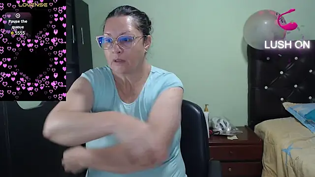 hairyglad69 online show from 09-12-25, 07:47