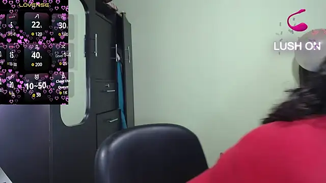 hairyglad69 online show from 10-06-25, 01:41