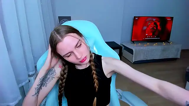 StellaLawless online show from 01-12-25, 01:32