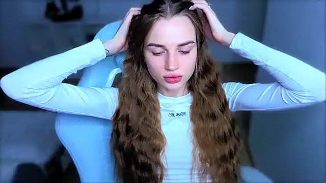 StellaLawless online show from 10-15-25, 07:47