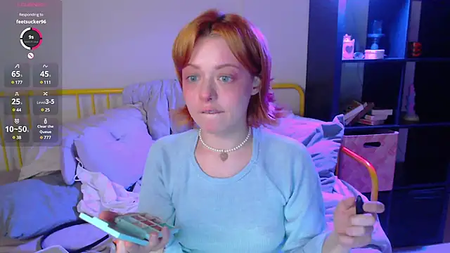 Snapshot of KatieMelone chatting on 12-02-24, 10:18 KatieMelone online show from 12-02-24, 10:18