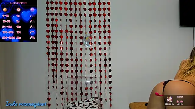 Snapshot of roxannequin66 chatting on 02-12-25, 07:35 roxannequin66 online show from 02-12-25, 07:35