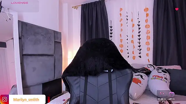 Snapshot of MarilynSmIith chatting on 10-04-25, 12:58 MarilynSmIith online show from 10-04-25, 12:58