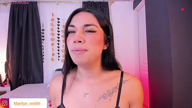 Snapshot of MarilynSmIith chatting on 10-20-25, 12:16 MarilynSmIith online show from 10-20-25, 12:16