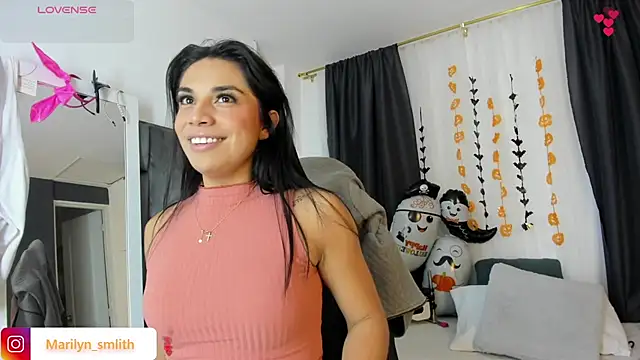 Snapshot of MarilynSmIith chatting on 10-24-25, 11:50 MarilynSmIith online show from 10-24-25, 11:50