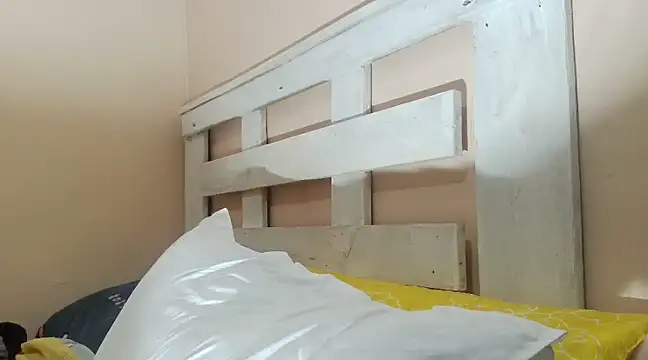 Snapshot of tropicalesen chatting on 01-31-25, 08:54 tropicalesen online show from 01-31-25, 08:54