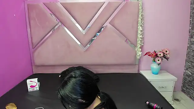 IsisRouse online show from 02-16-25, 02:53