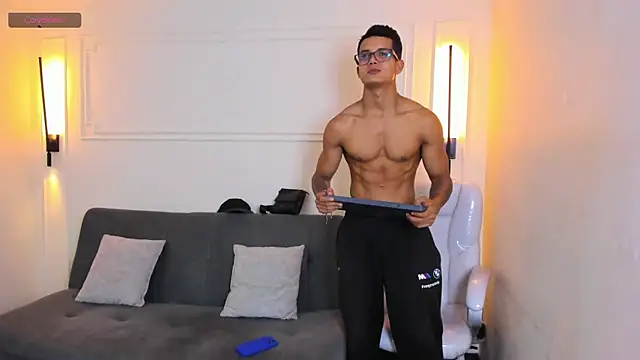 Snapshot of Paradise_boy_s chatting on 11-26-25, 03:02 Paradise boy s online show from 11-26-25, 03:02