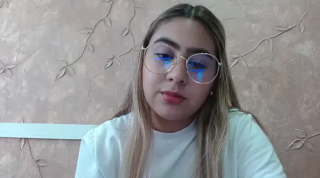 Miabonnett  online show from 01-29-25, 03:58