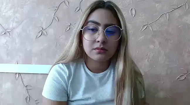 Miabonnett  online show from 02-21-25, 03:10