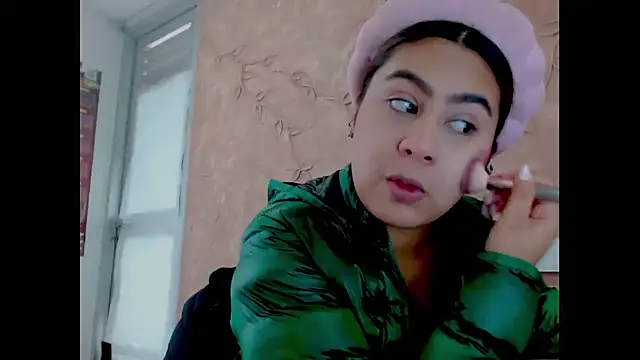 Miabonnett  online show from 09-30-25, 12:10