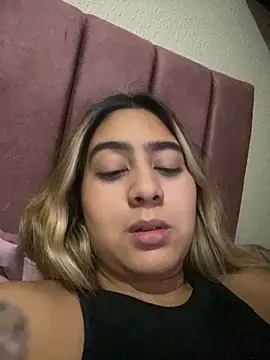 Miabonnett  online show from 03-08-26, 02:48