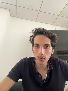 CamiloXx04 online show from 02-26-26, 09:36