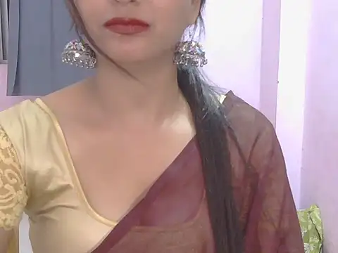 Snapshot of Model-Tanya chatting on 02-06-25, 04:03 Model-Tanya online show from 02-06-25, 04:03